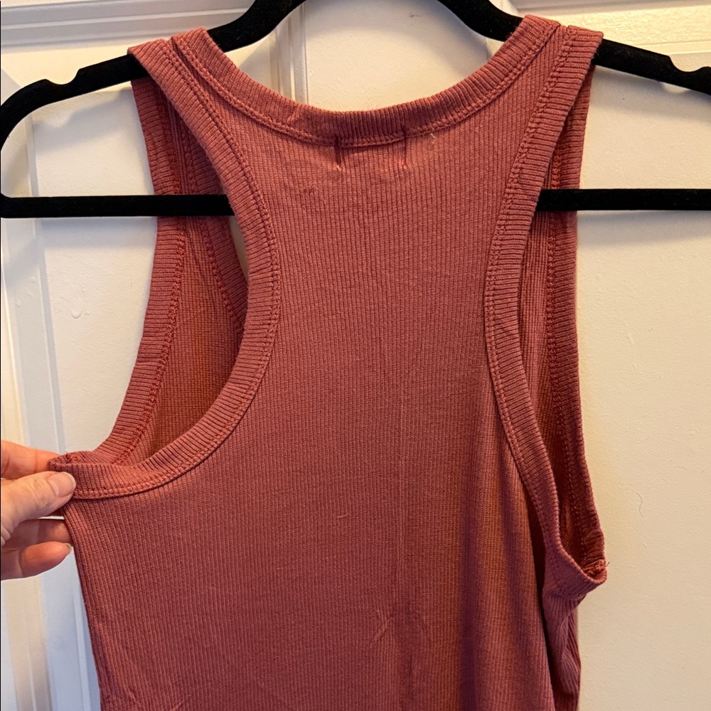 Project Social T Rust Tank Top size L - Picture 5 of 5